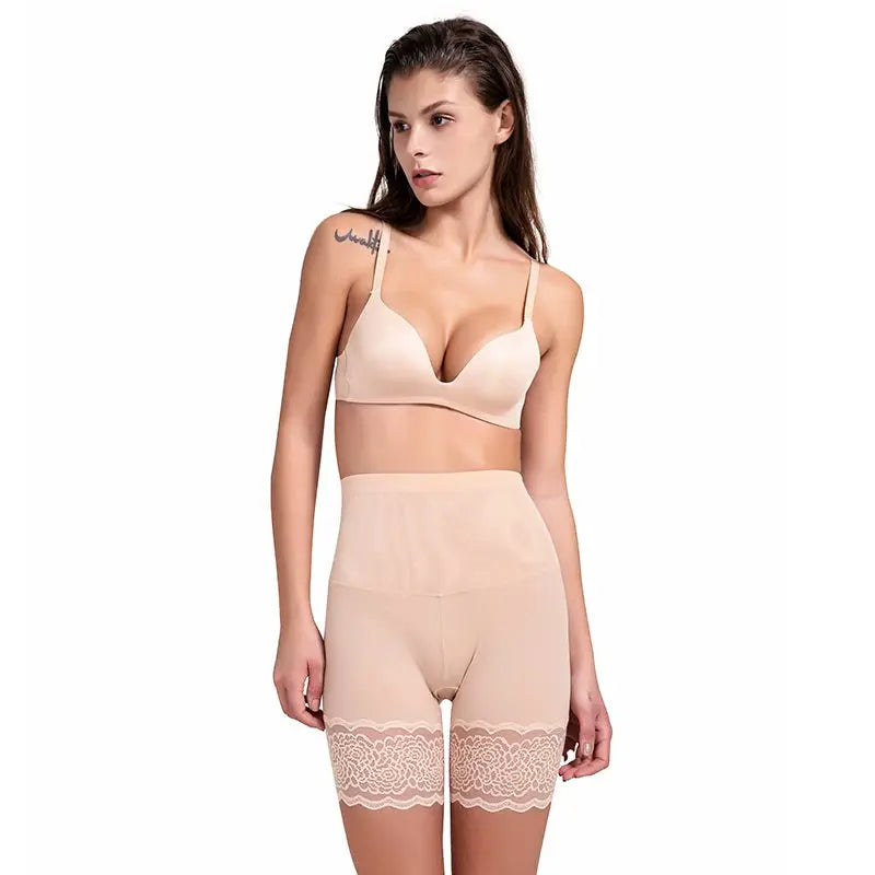 "High-waist body shaper with lace for tummy control and seamless hip lifting."